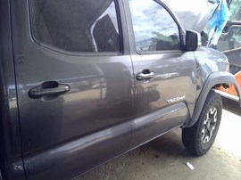 2017 TOYOTA TACOMA, GRAY, CREW CAB, 3.5L, AT, 4WD,   Z26443